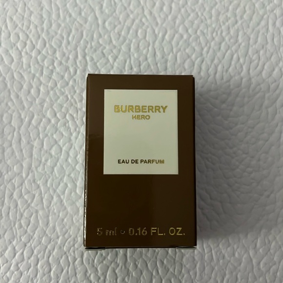 Burberry Hero - Picture 1 of 1